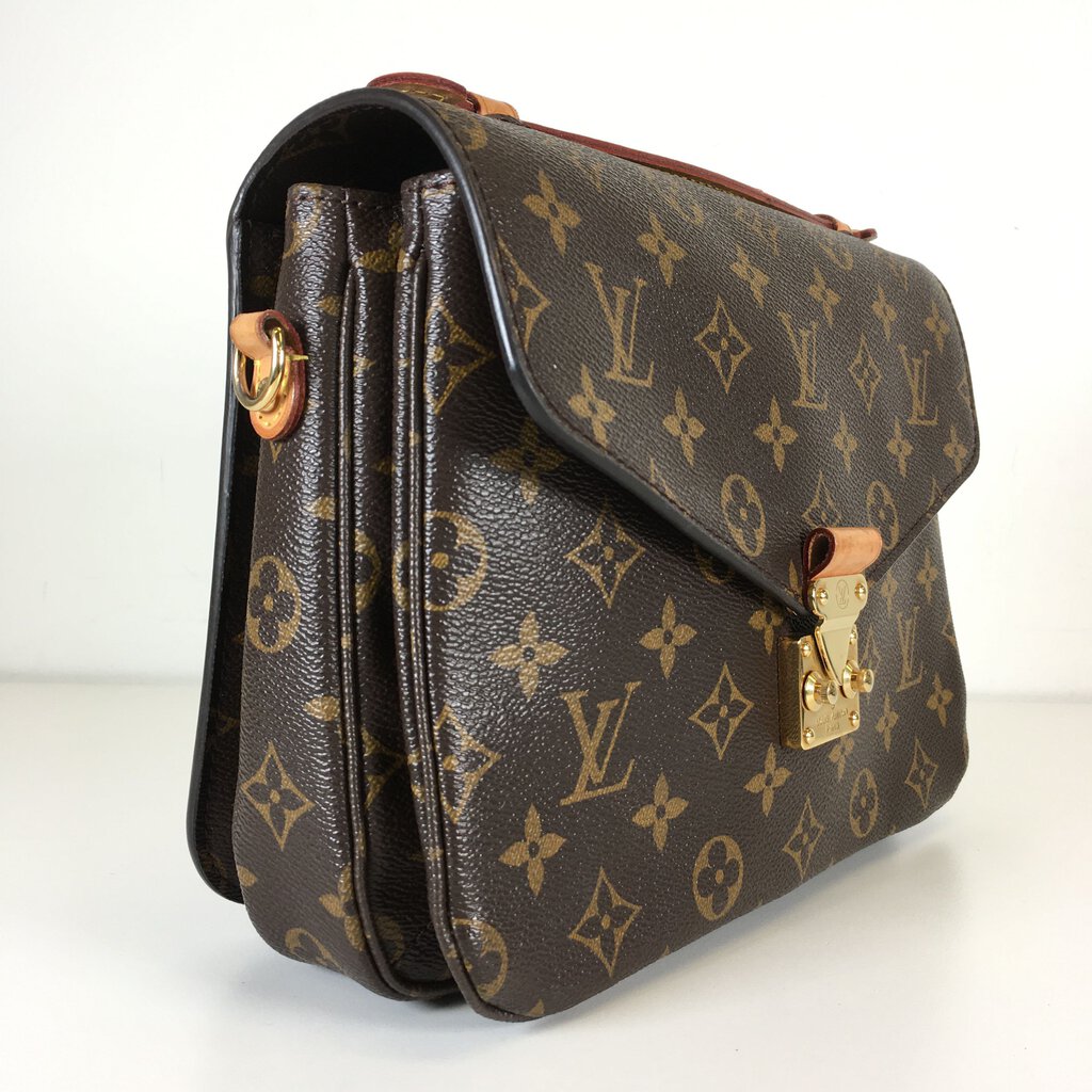 Louis Vuitton Pochette Metis