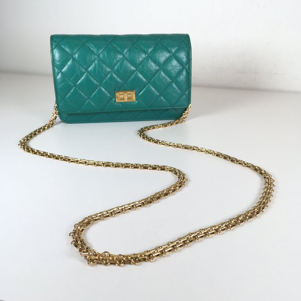 Chanel Reissue Wallet on Chain