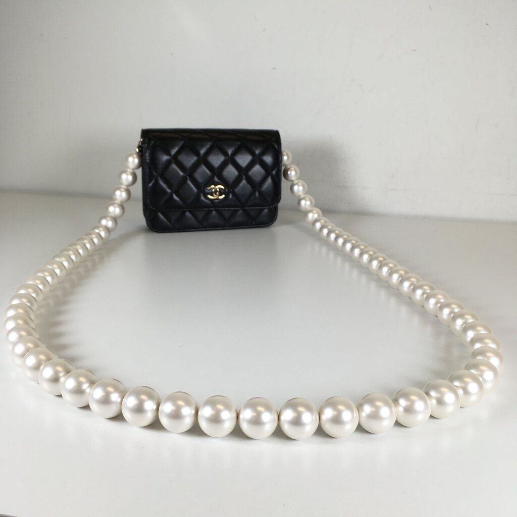 Chanel Wallet on Chain