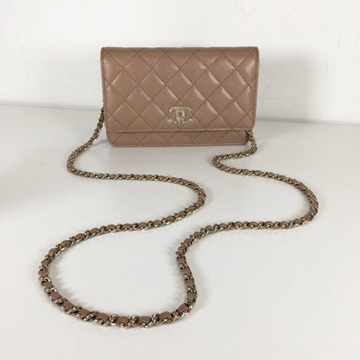 Chanel Wallet on Chain (WOC)