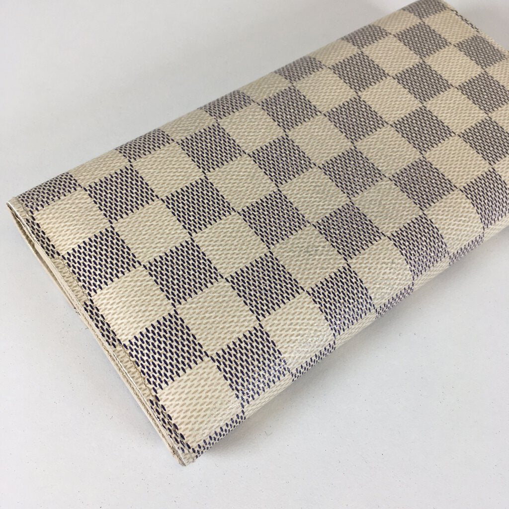 Louis Vuitton Emilie Wallet