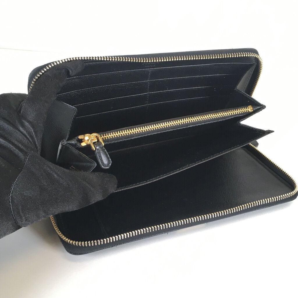 Prada Saffiano Organizer Wallet