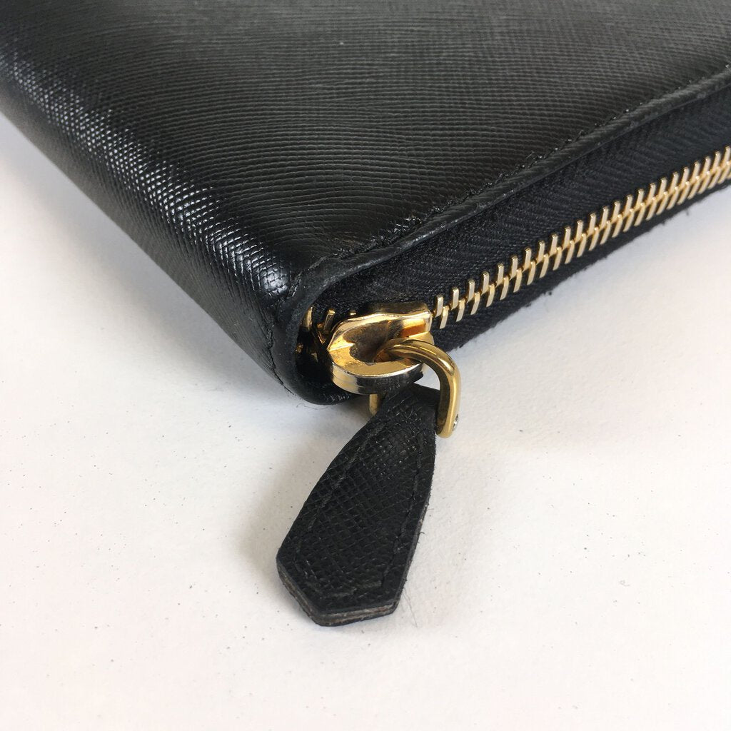 Prada Saffiano Organizer Wallet