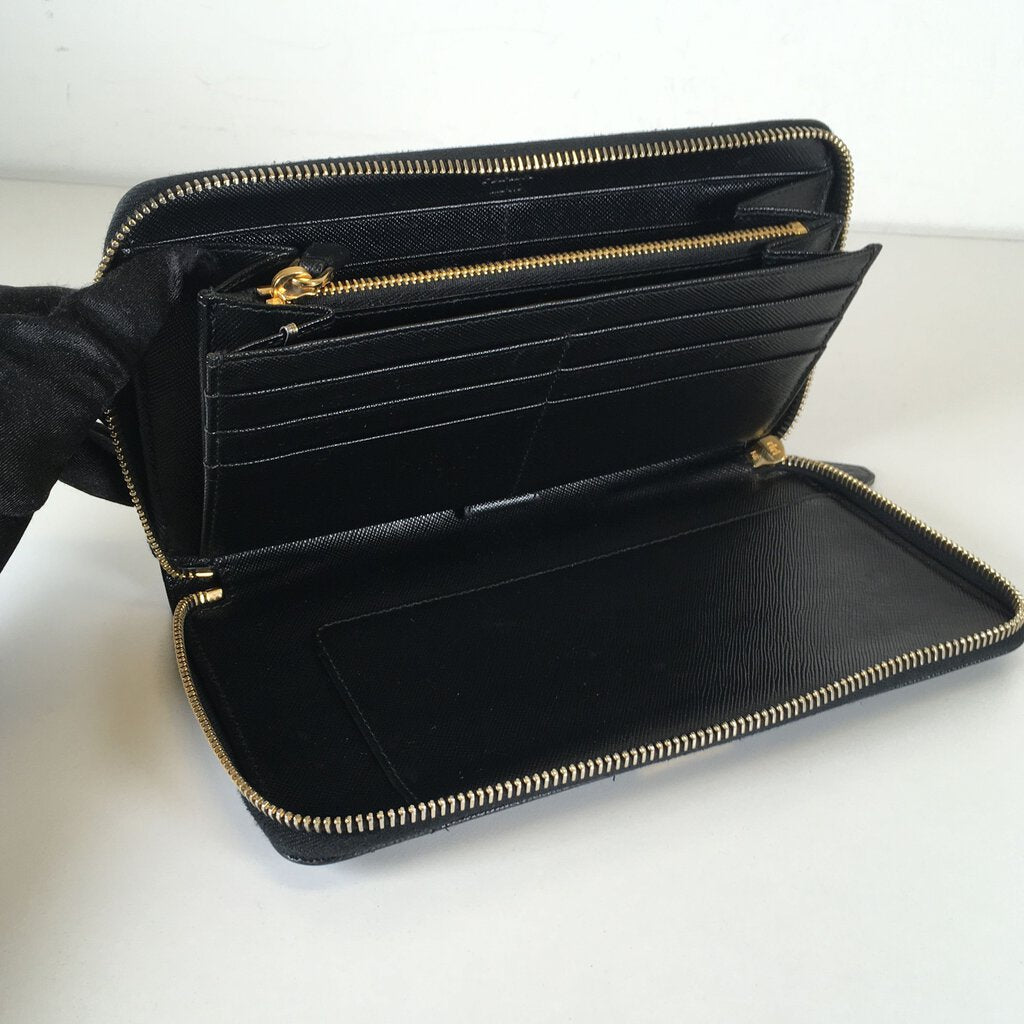 Prada Saffiano Organizer Wallet