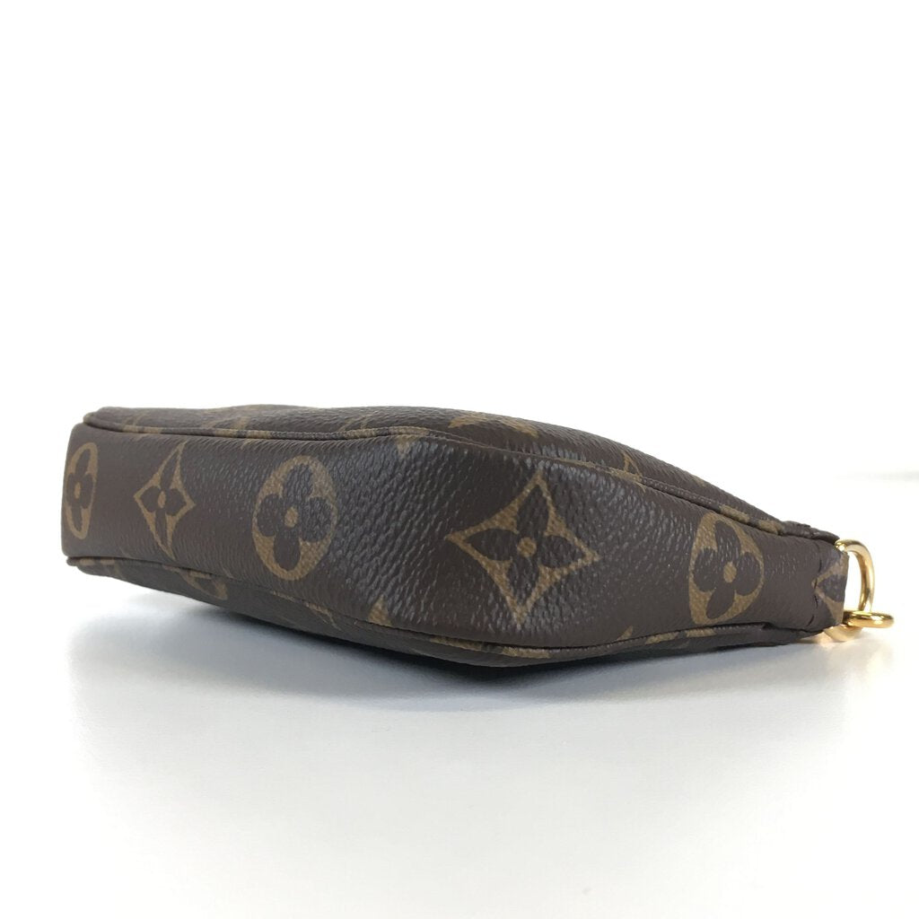 Louis Vuitton Mini Pochette Accessories