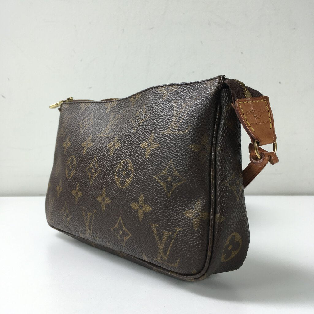 Louis Vuitton Pochette Accessories