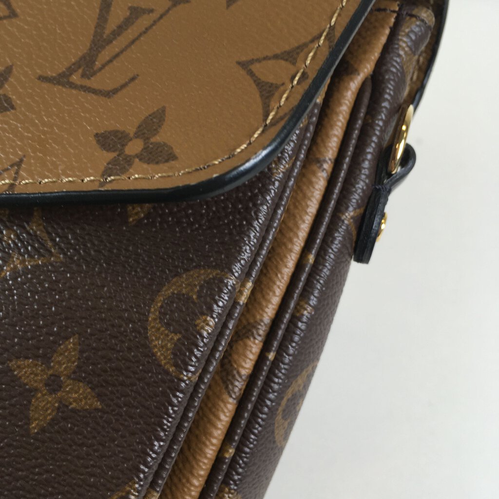 Louis Vuitton Pochette Métis