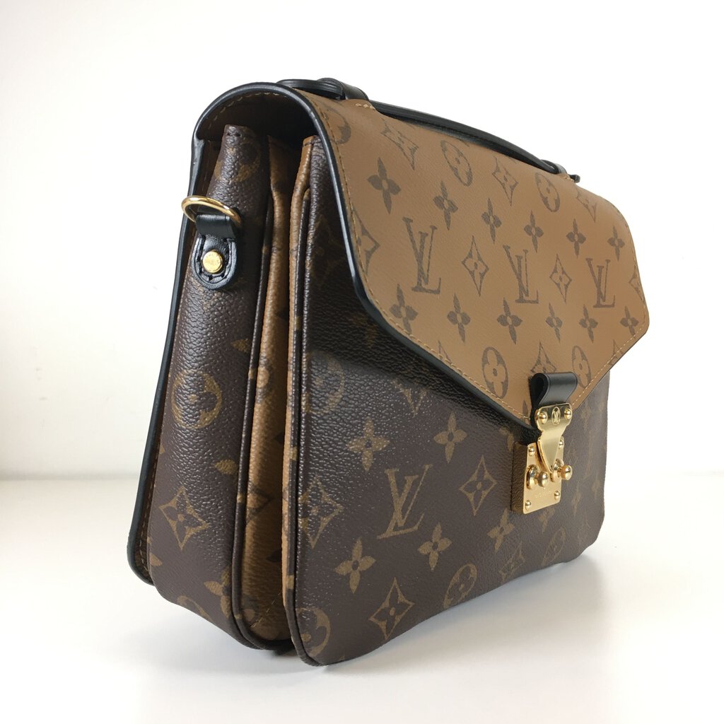 Louis Vuitton Pochette Métis