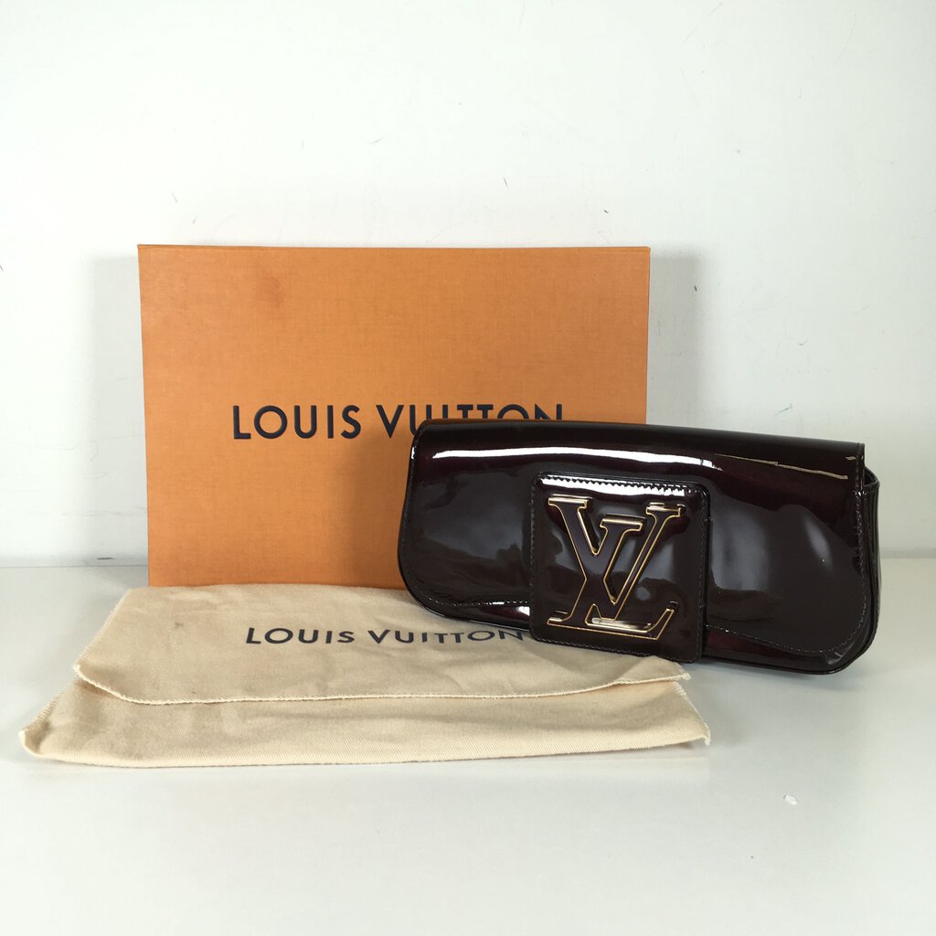 Louis Vuitton Sobe Clutch