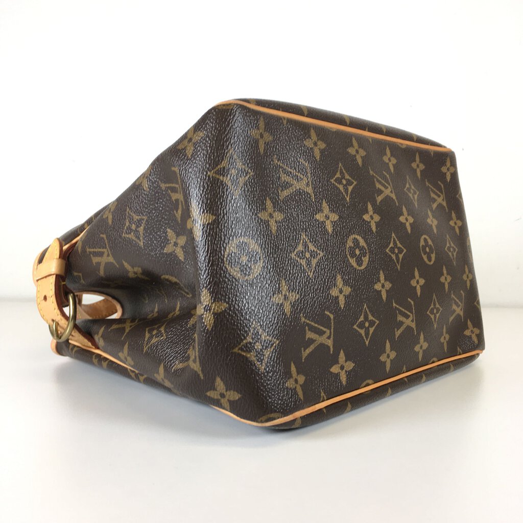 Louis Vuitton Batignolles PM