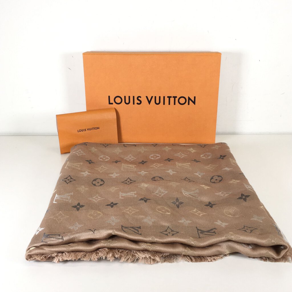 Louis Vuitton So Shine Shawl