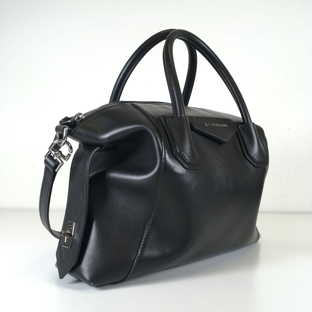 Givenchy Soft Antigona