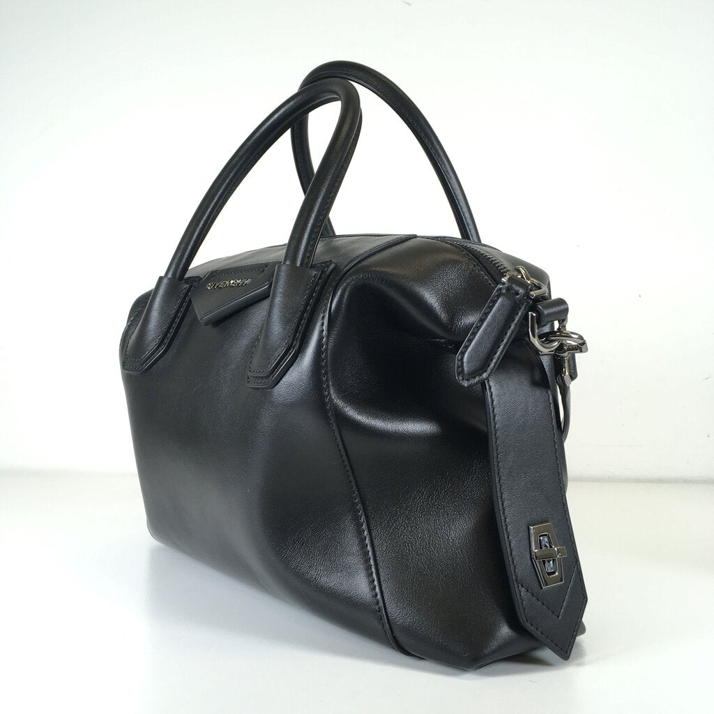 Givenchy Soft Antigona