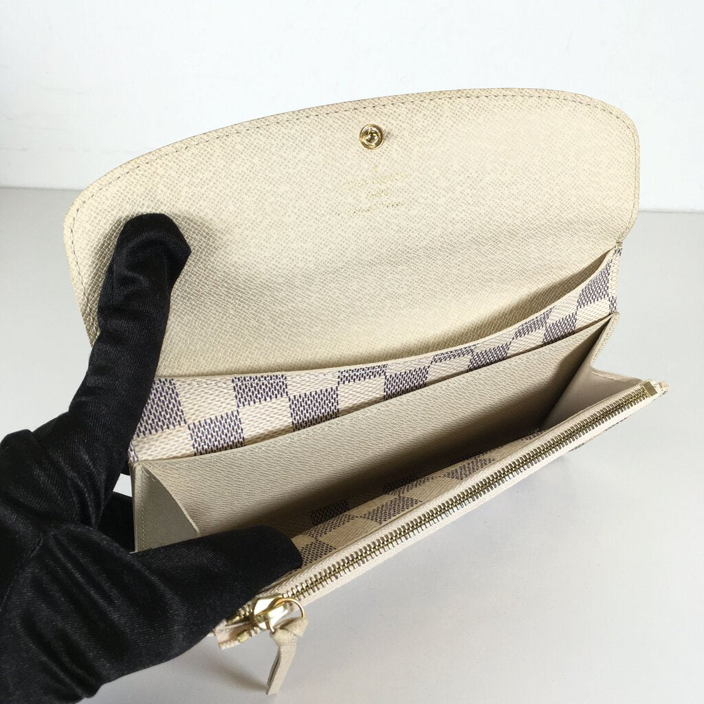 Louis Vuitton Emilie Wallet