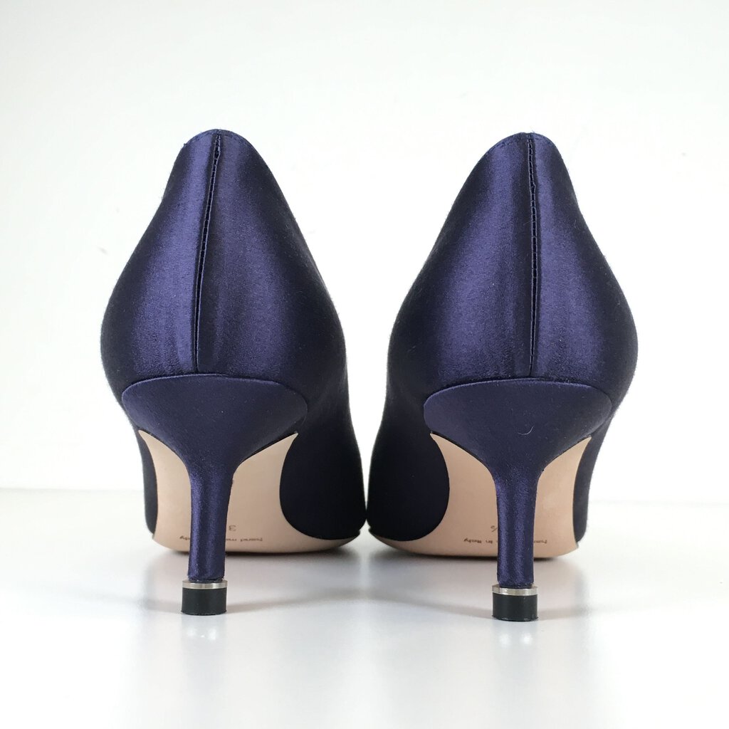 Manolo Blahnik Hangisi Heels