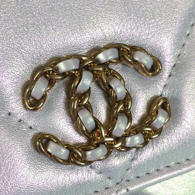 Chanel 19 Wallet on Chain