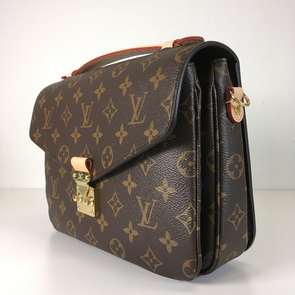 Louis Vuitton Pochette Metis