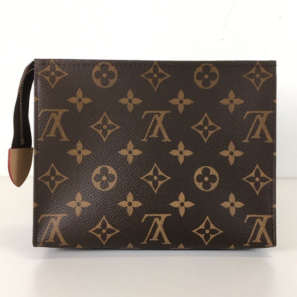 Louis Vuitton Toiletry 19