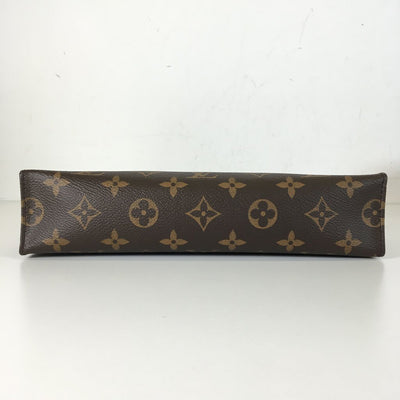 Louis Vuitton Toiletry 26