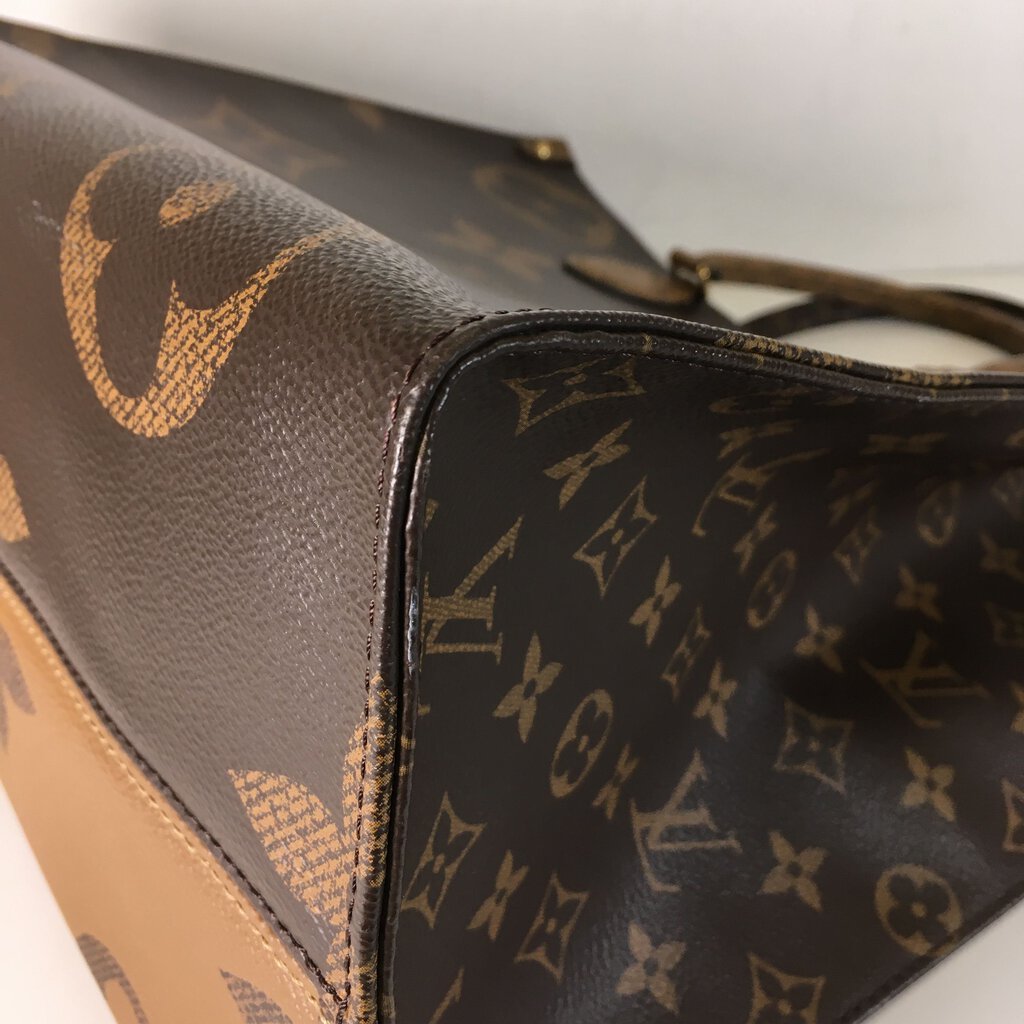 Louis Vuitton OnTheGo GM