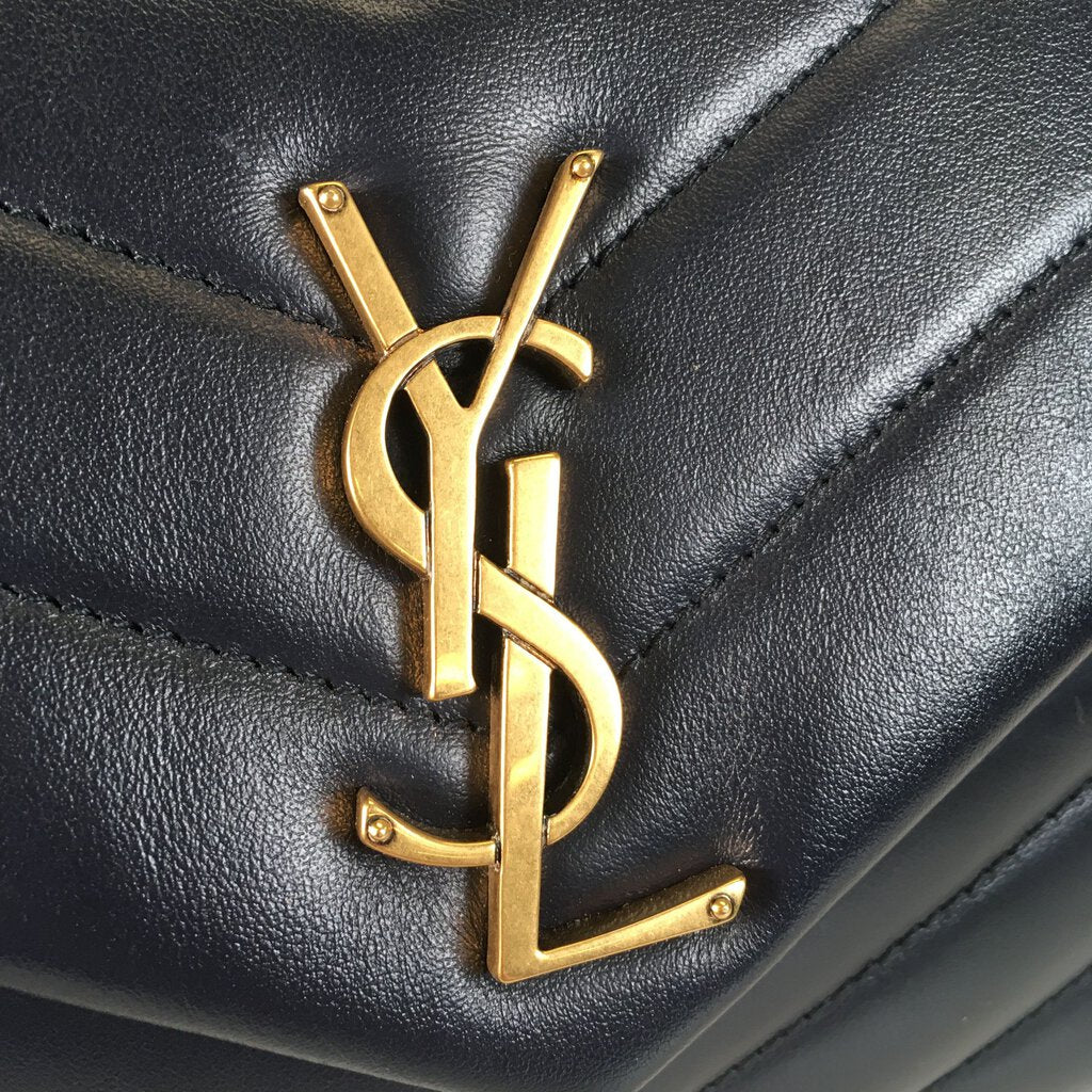 Saint Laurent (YSL) Loulou