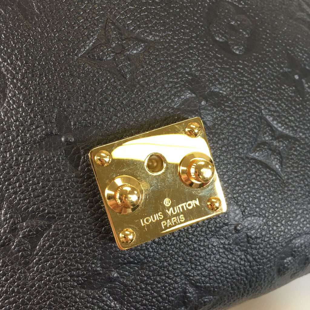 Louis Vuitton Pochette Metis