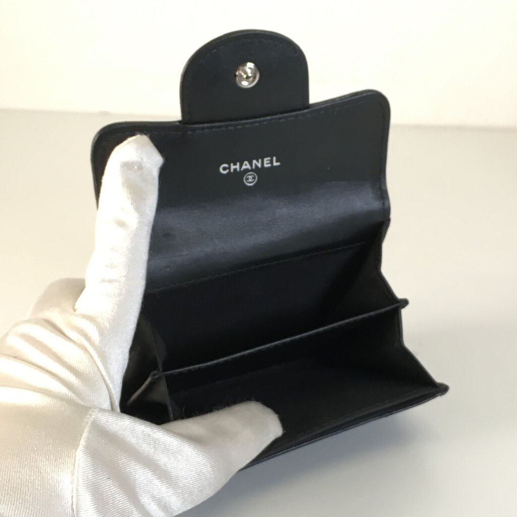 Chanel Reissue Cardholder