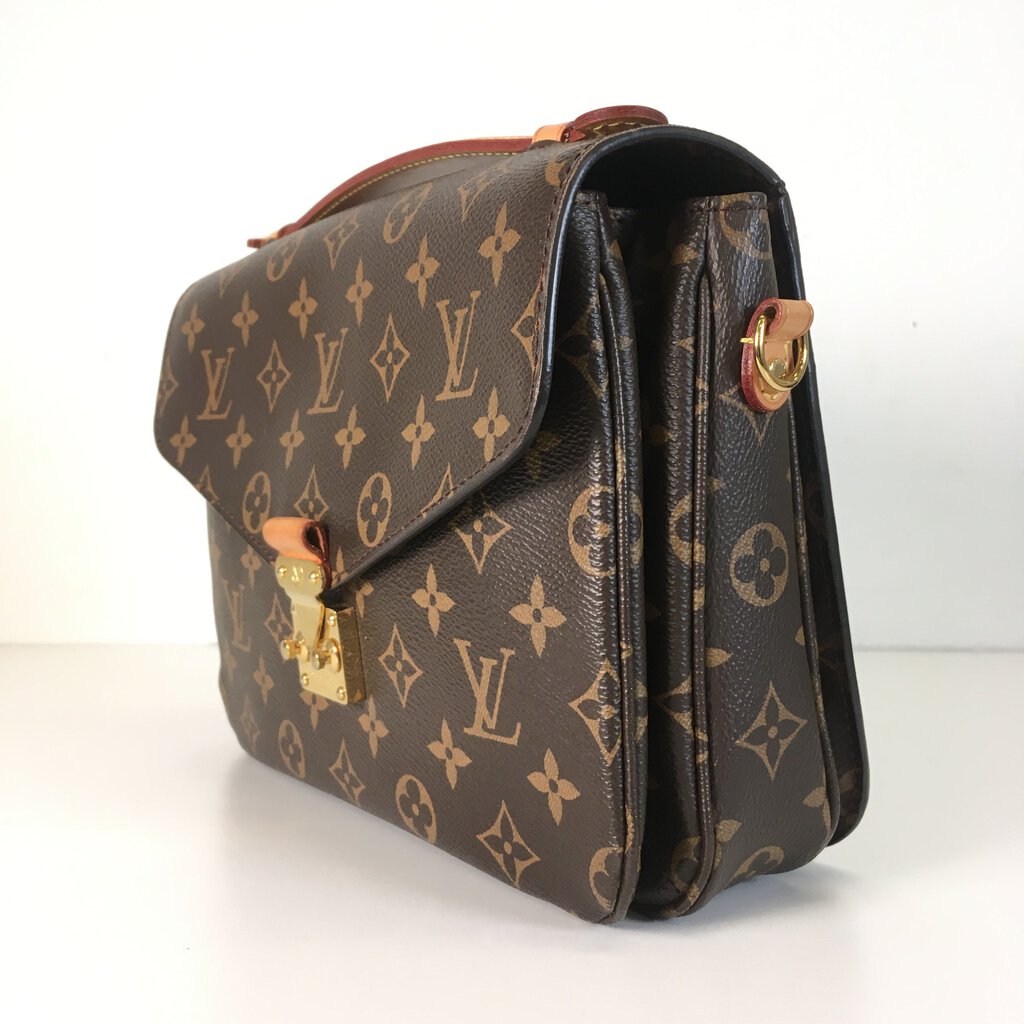 Louis Vuitton Pochette Metis