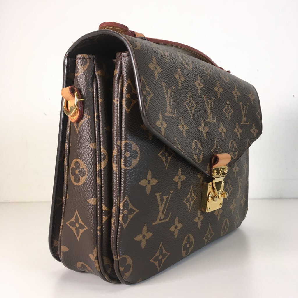 Louis Vuitton Pochette Metis