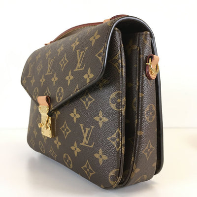 Louis Vuitton Pochette Métis