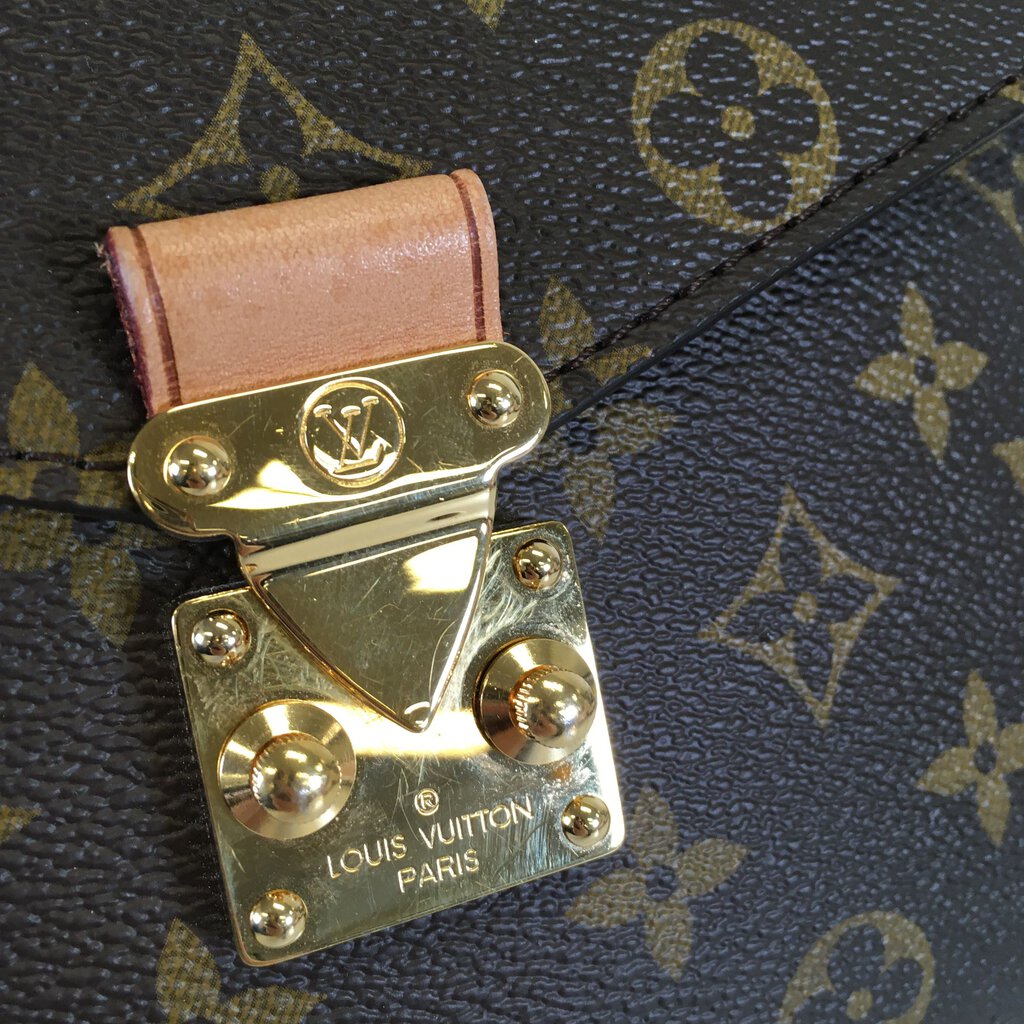 Louis Vuitton Pochette Métis