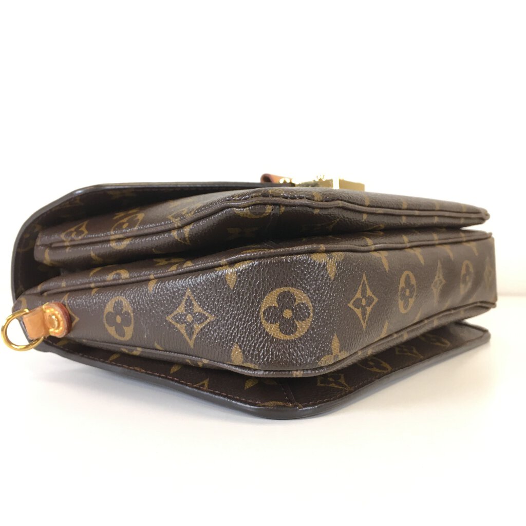 Louis Vuitton Pochette Métis