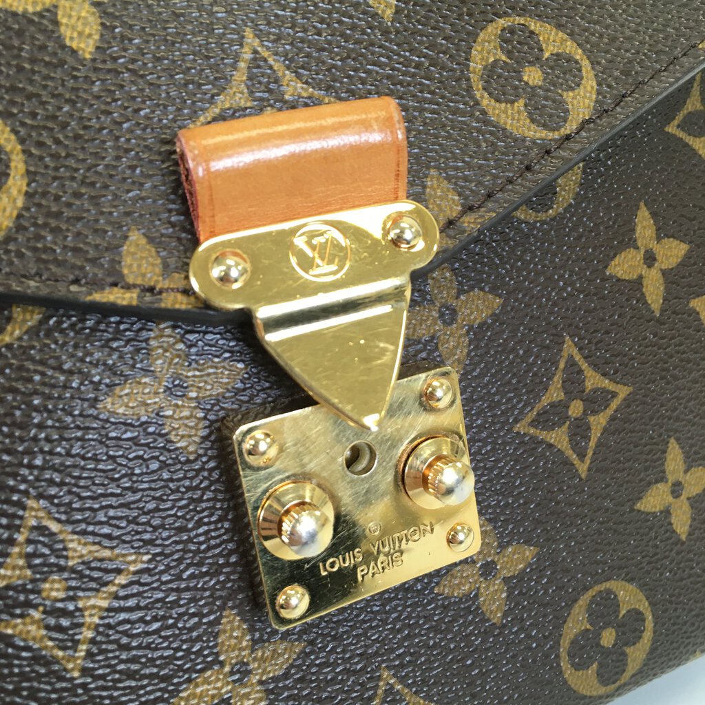 Louis Vuitton Pochette Métis