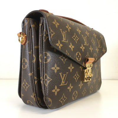 Louis Vuitton Pochette Métis