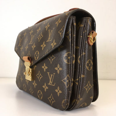 Louis Vuitton Pochette Métis