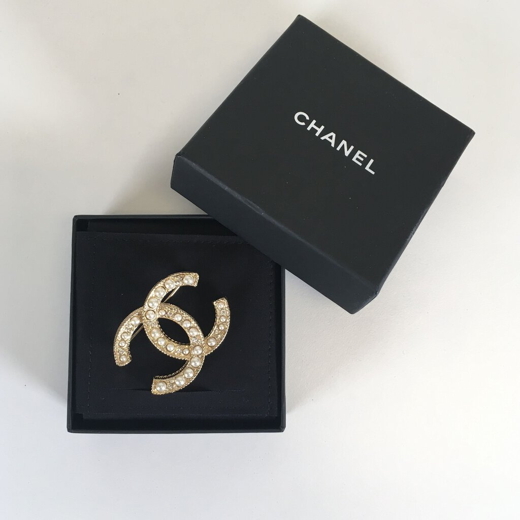 Chanel CC Pearl Brooch