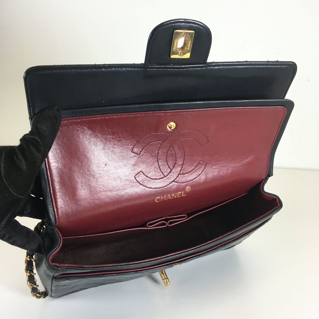 Chanel Vintage ML Flap