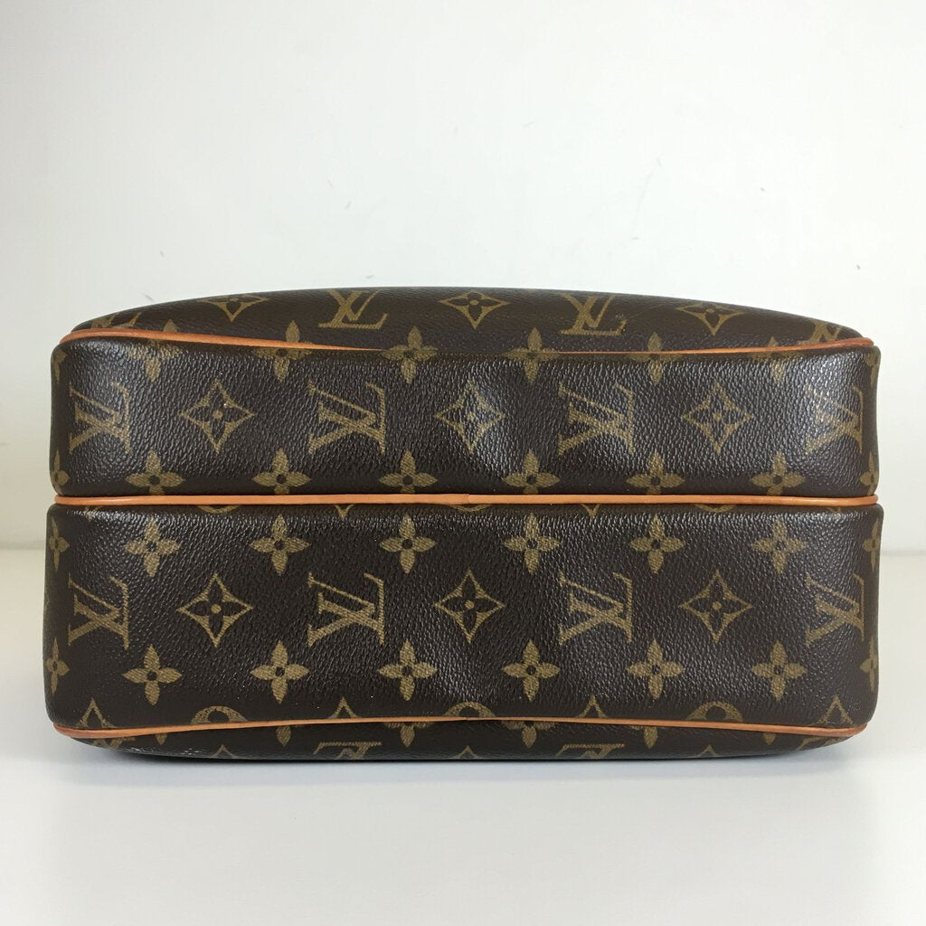 Louis Vuitton Reporter Bag