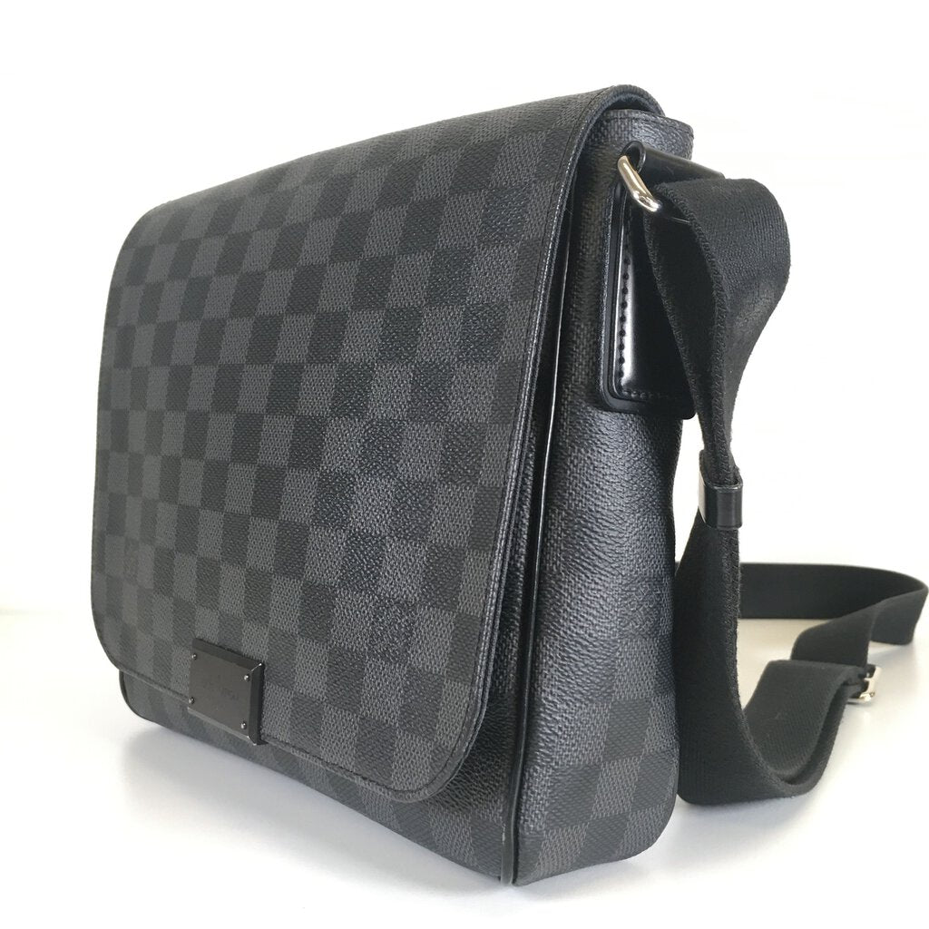 Louis Vuitton District Messenger Bag