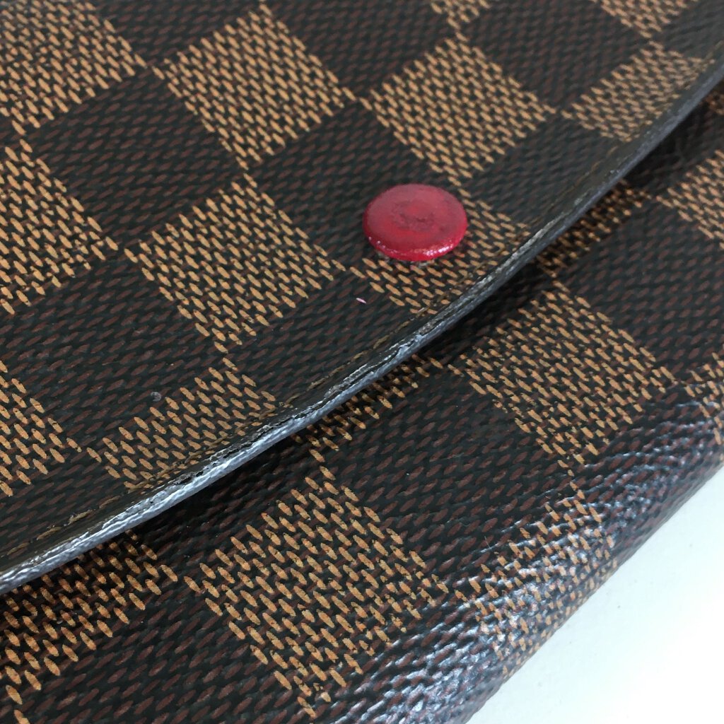 Louis Vuitton Emilie Wallet