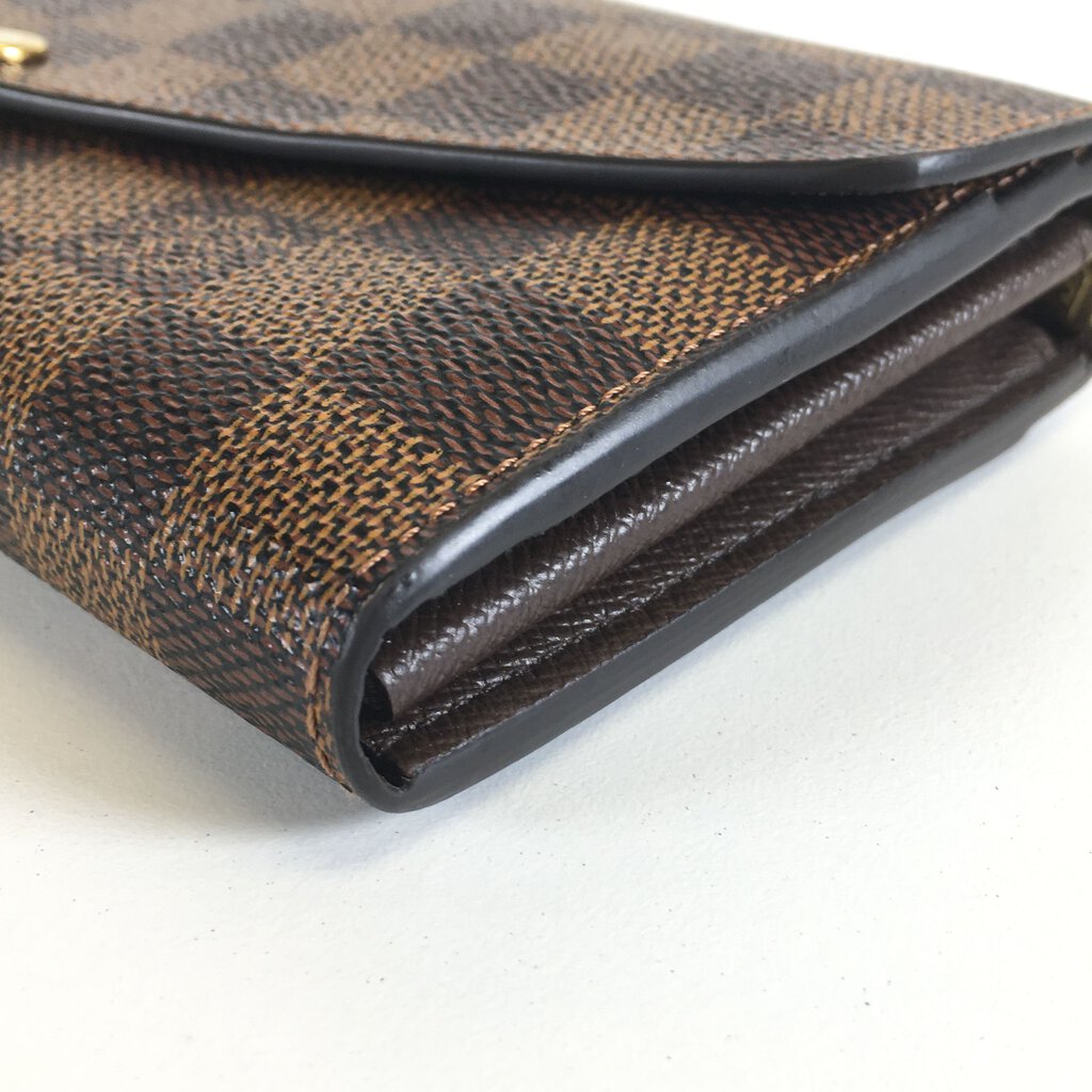 Louis Vuitton Sarah Wallet