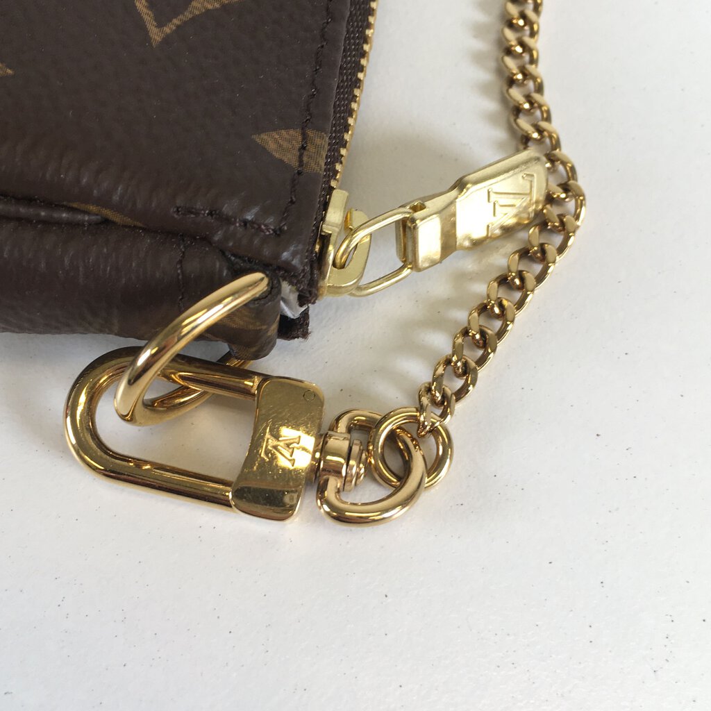 Louis Vuitton Mini Pochette Accessories