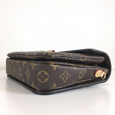 Louis Vuitton Pochette Metis