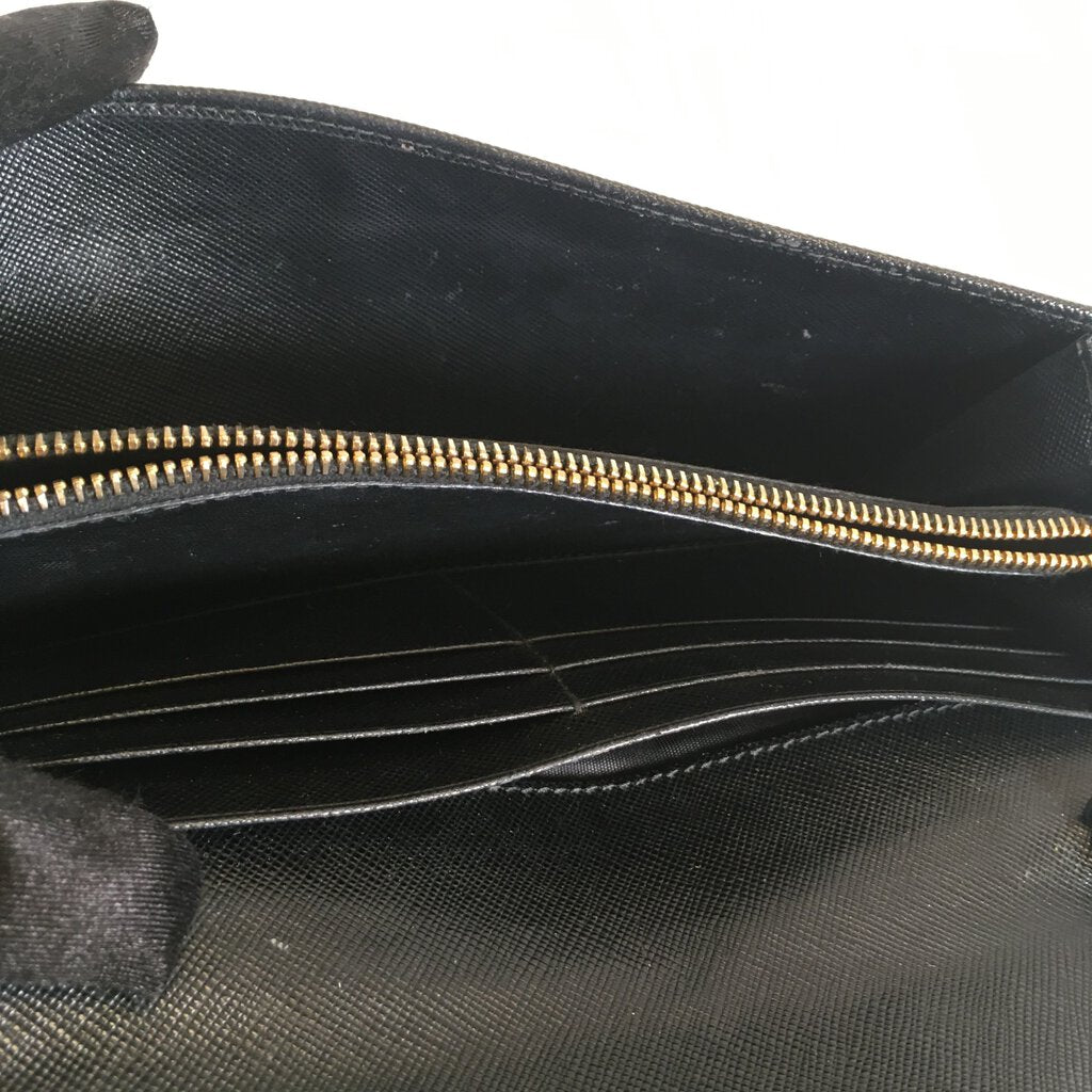 Prada Saffiano Wallet on Chain