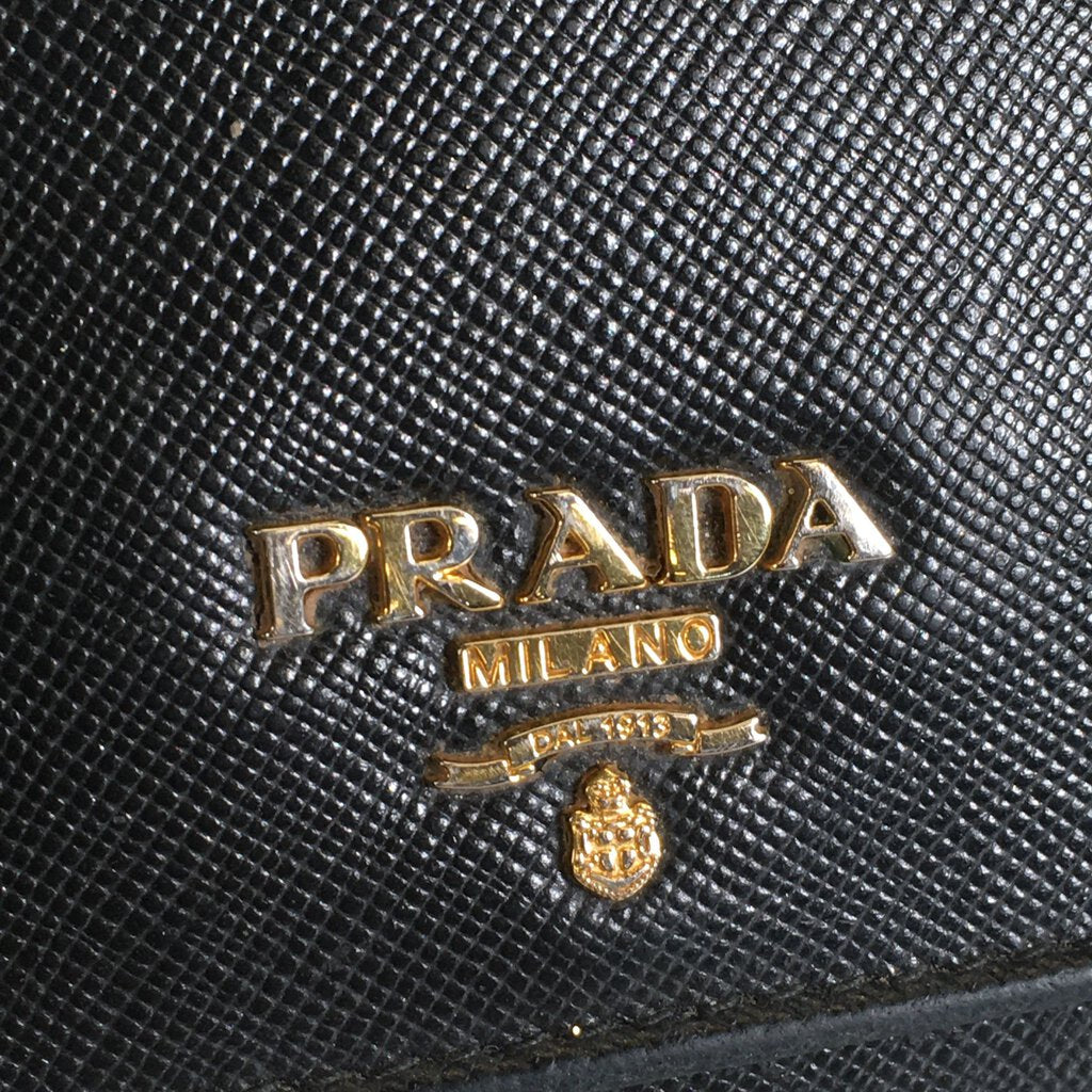 Prada Saffiano Wallet on Chain