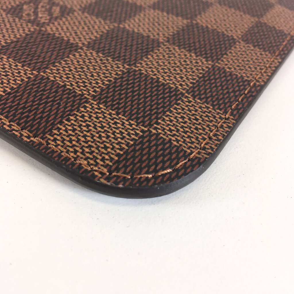 Louis Vuitton Neverfull Pouch