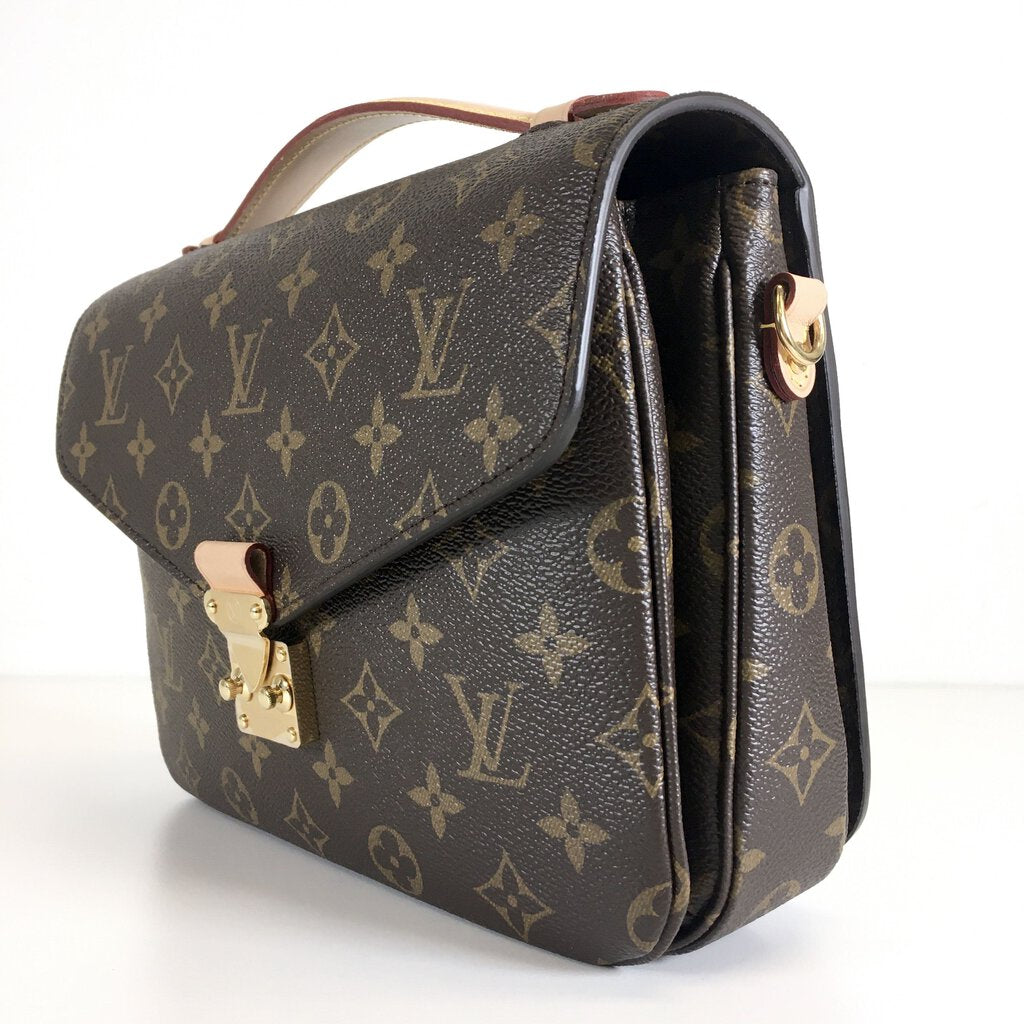 Louis Vuitton Pochette Metis