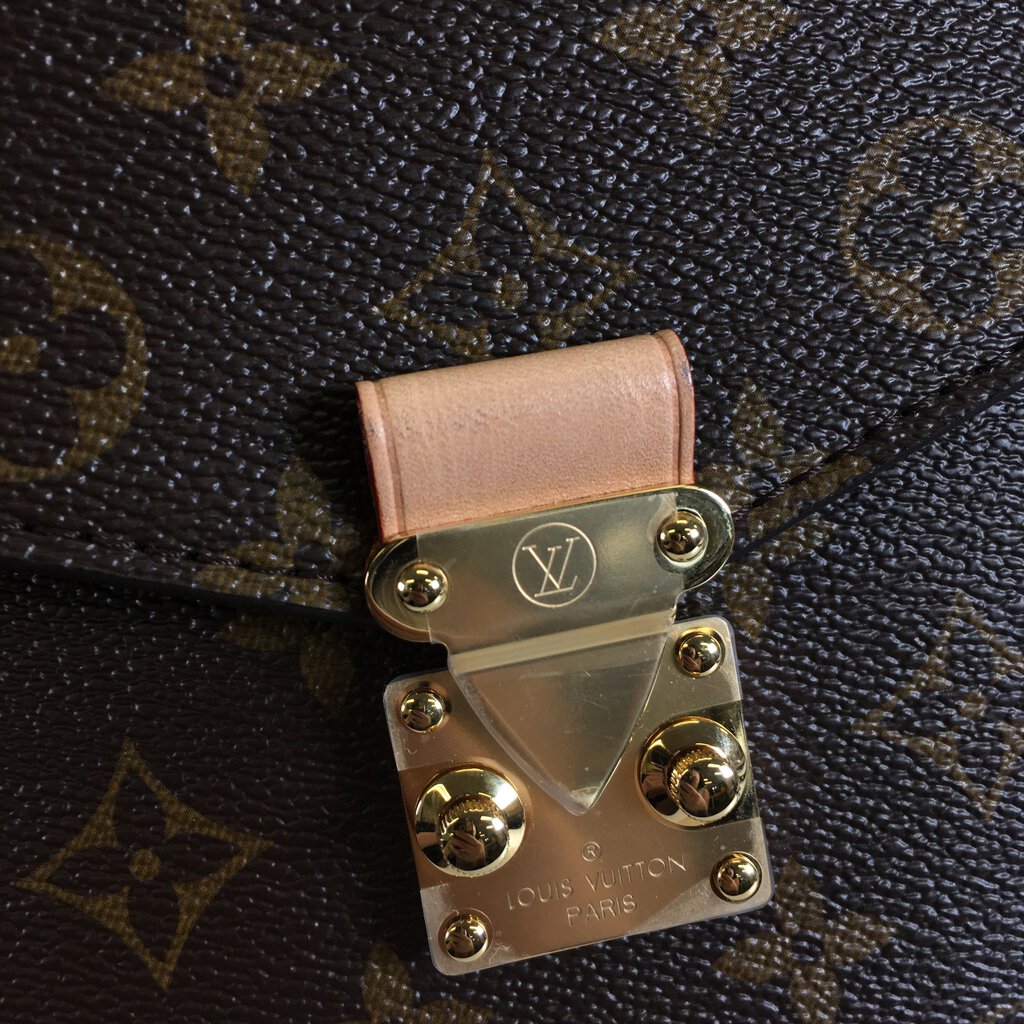 Louis Vuitton Pochette Metis