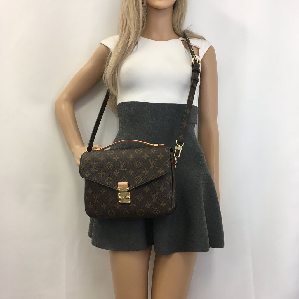 Louis Vuitton Pochette Metis