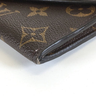 Louis Vuitton Josephine Wallet